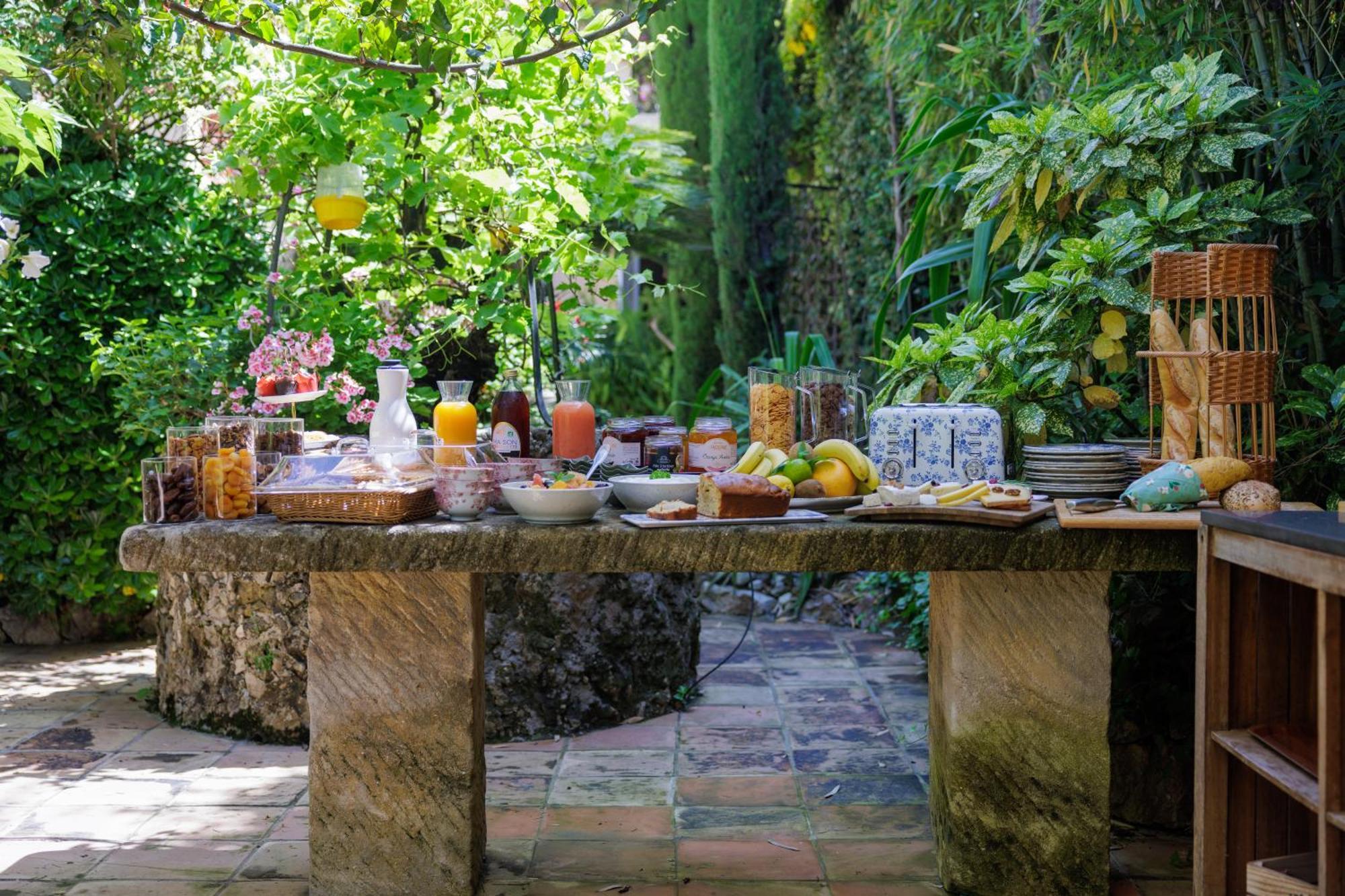 Hotel La Villa Sainte Valerie Adults Only Juan-les-Pins Exterior foto